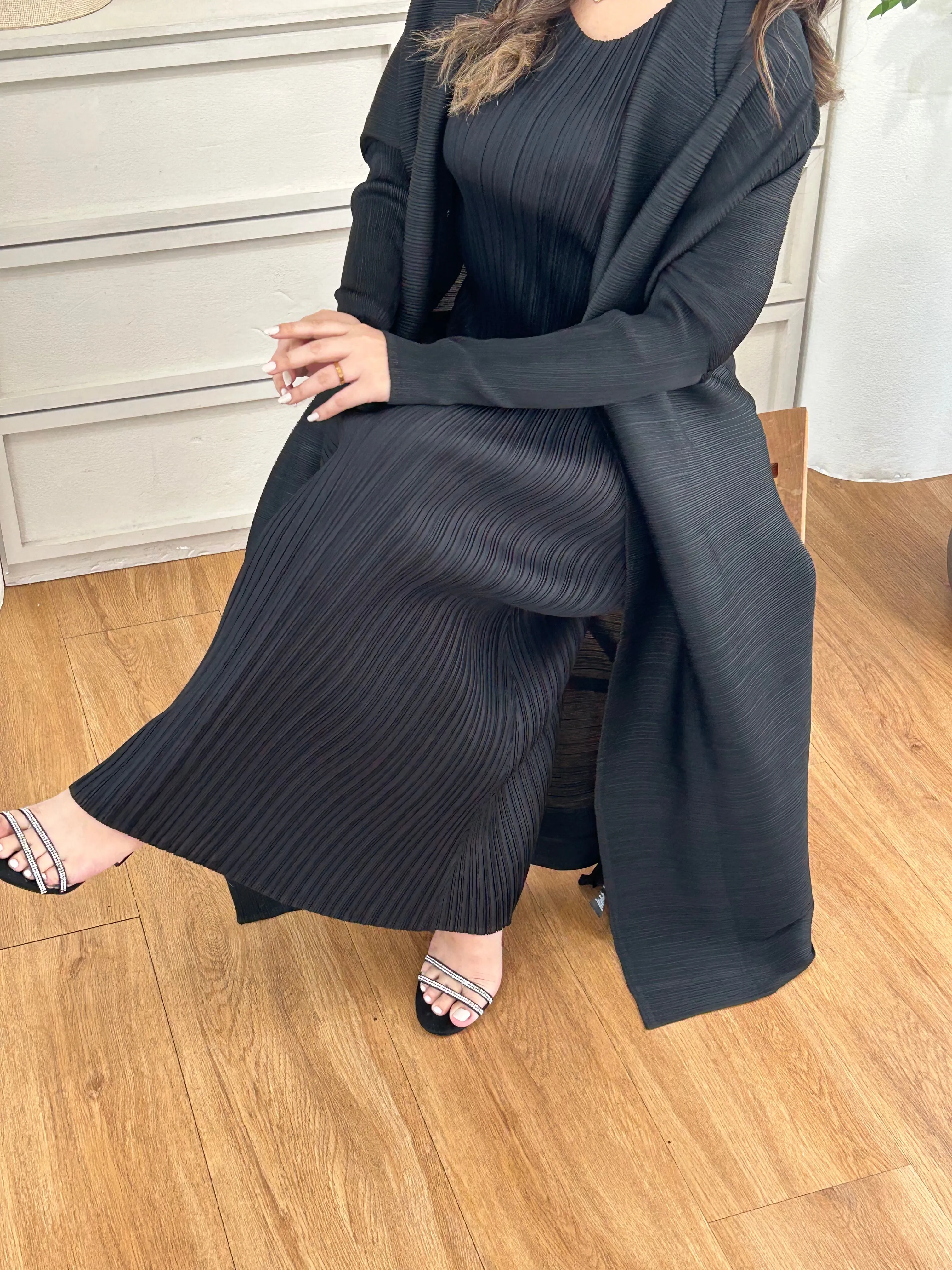 Abaya Pleated With Puff Sleeve