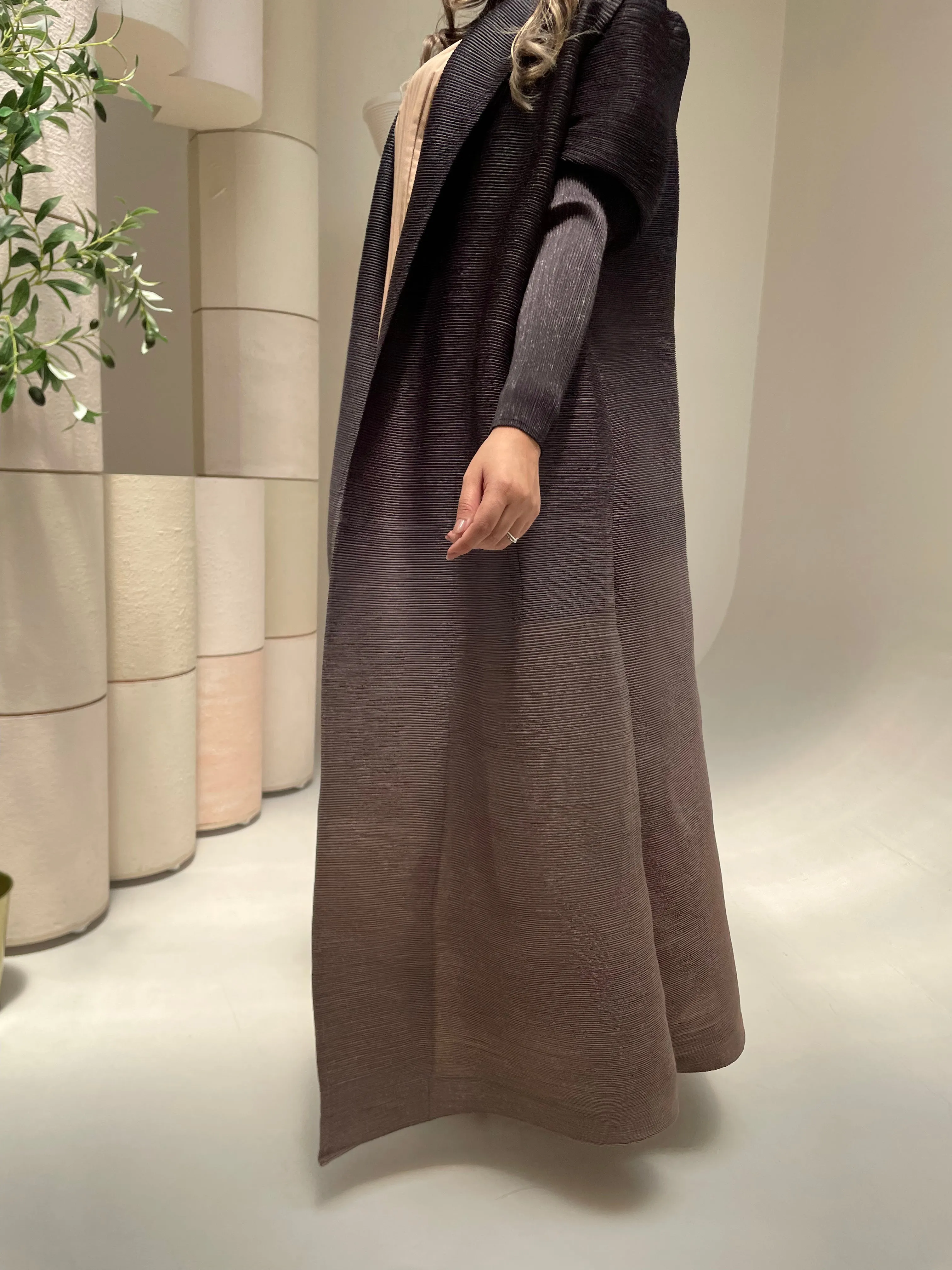 Abaya Pleated With Puff Sleeve