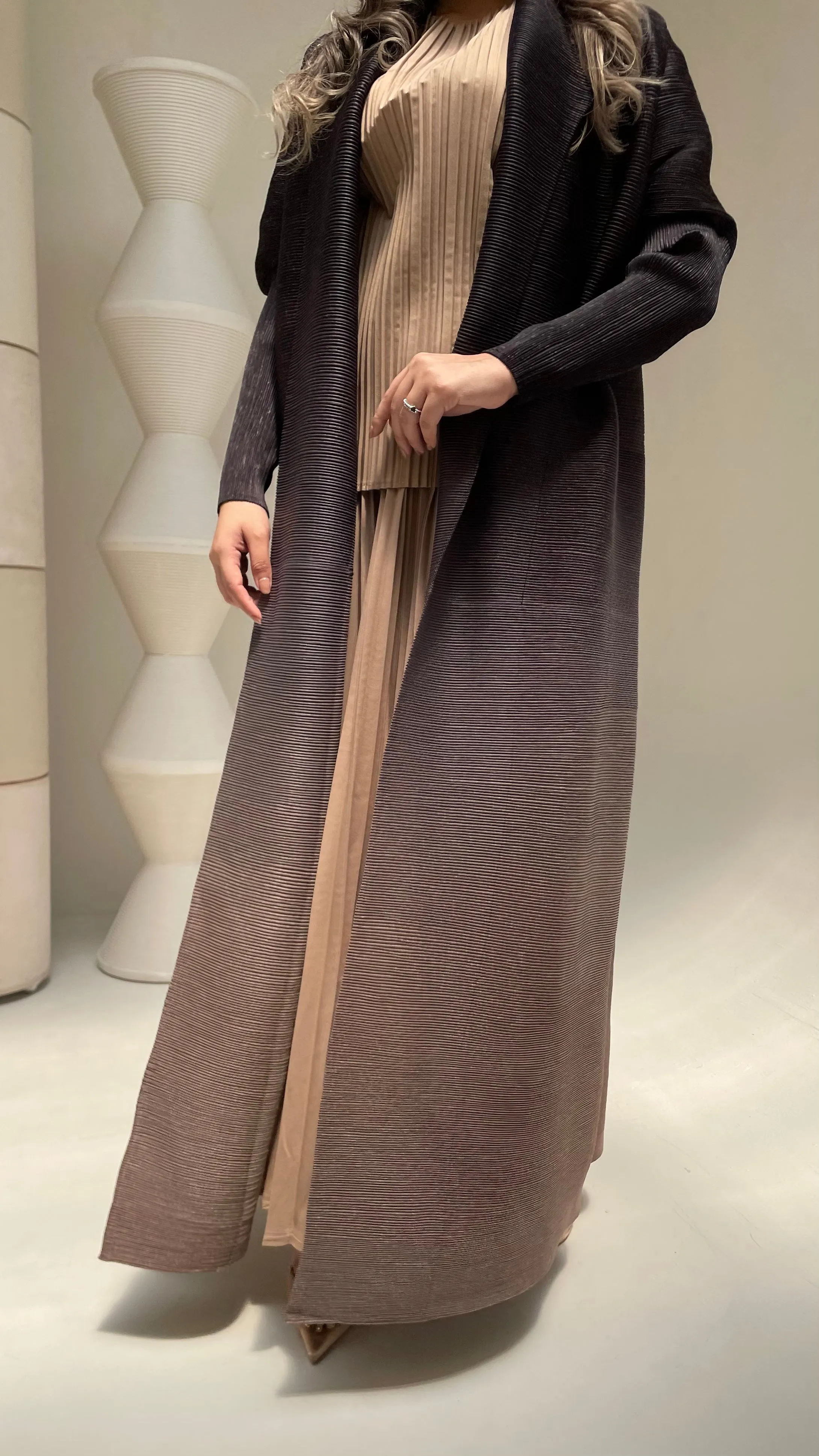 Abaya Pleated With Puff Sleeve