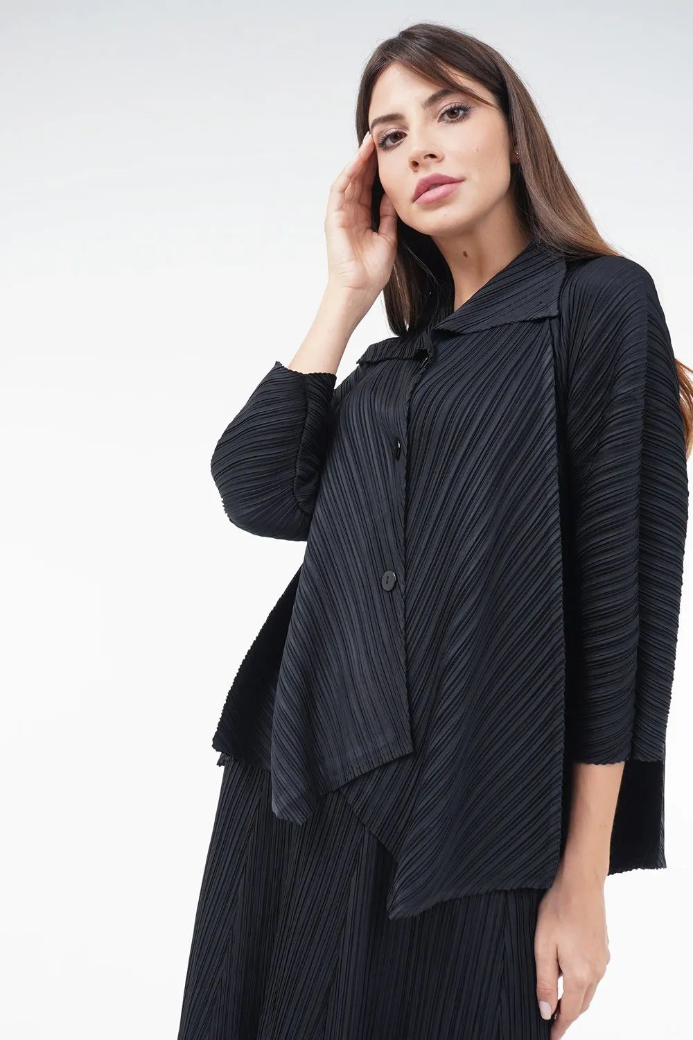 Abelia Button-up Pleated Blouse