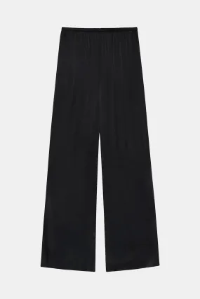 Aden Pant in Black