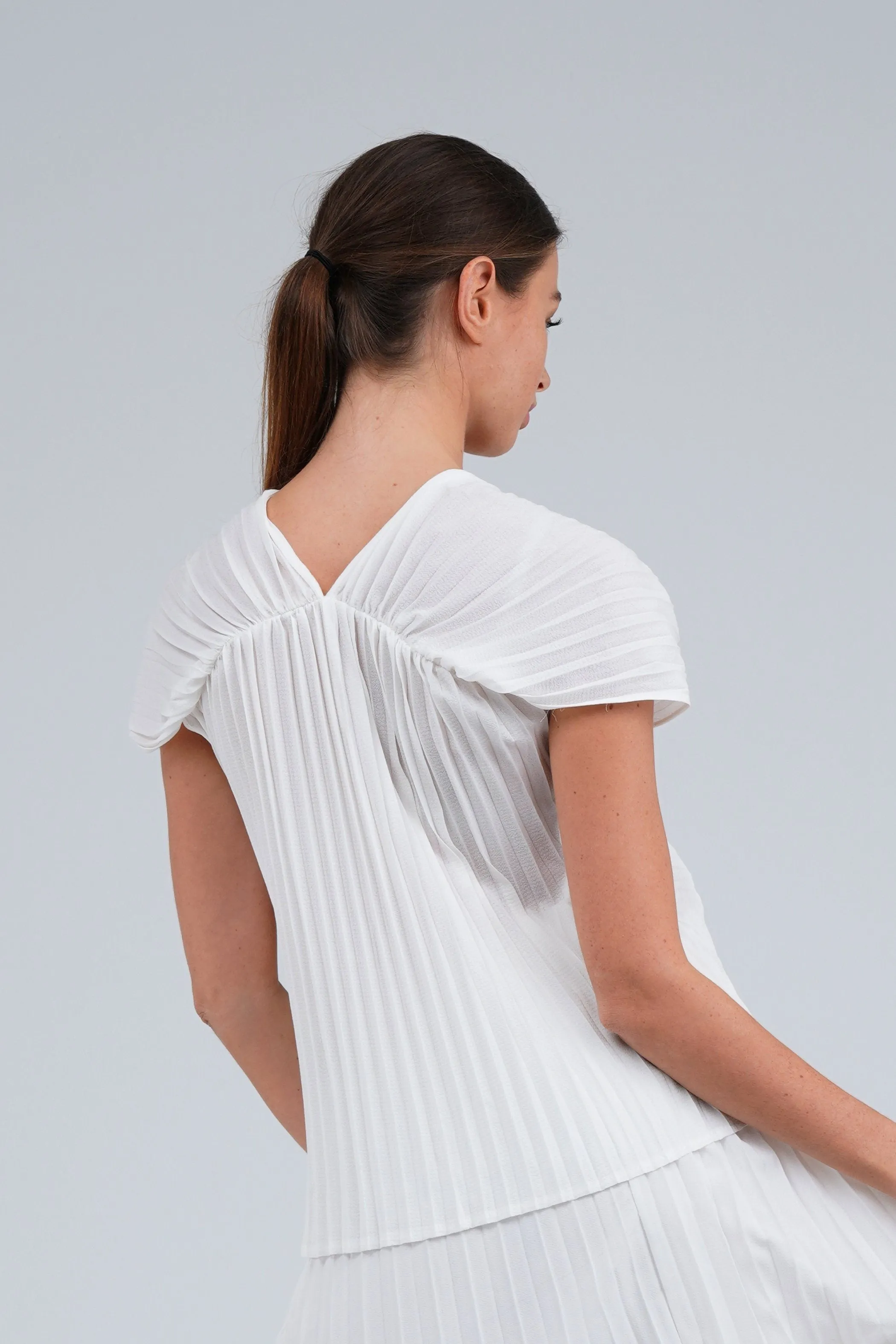 Aila V-neck Pleated Top