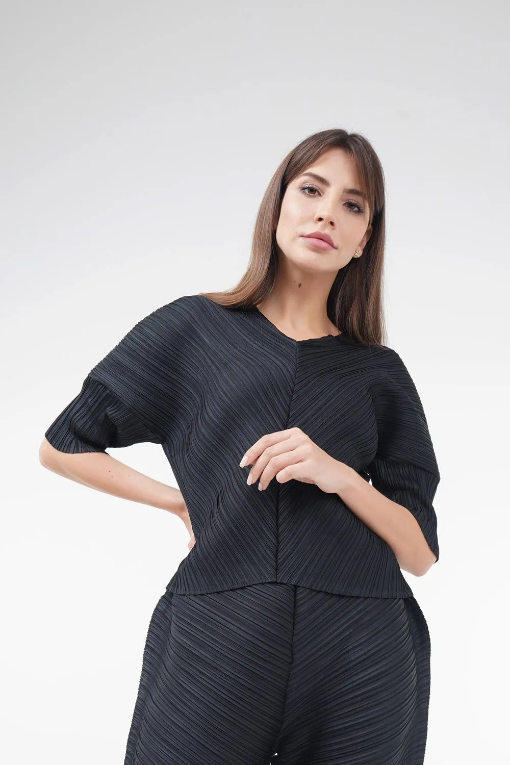 Aline V-Neck, 3/4 Sleeve Top