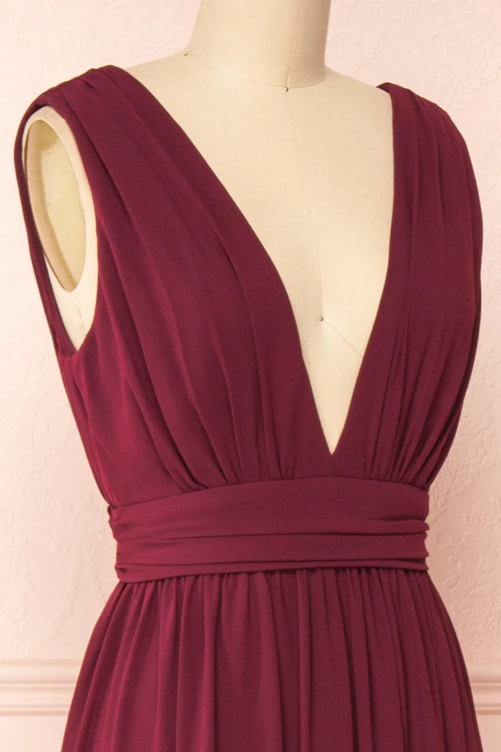 Animos Burgundy | V-Neck Maxi Dress