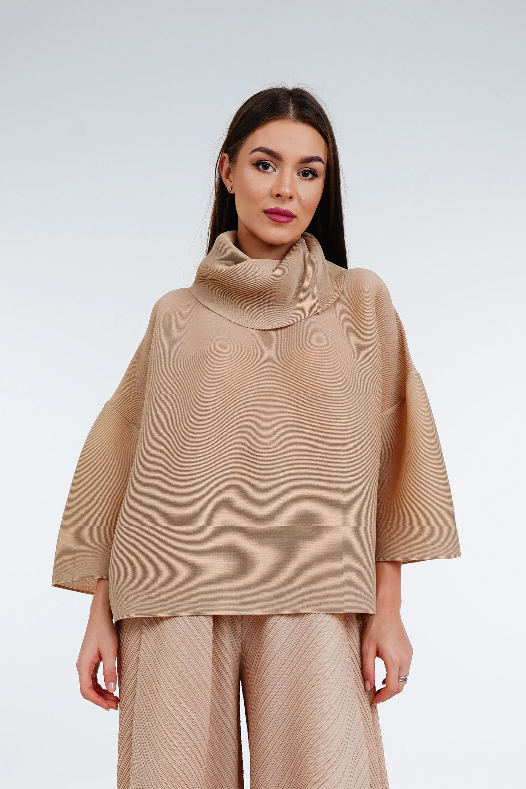 Aria Folded Collar Pleated Top