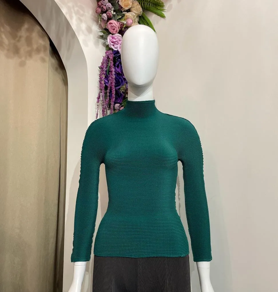 Celeste Long Sleeve Pleated Top