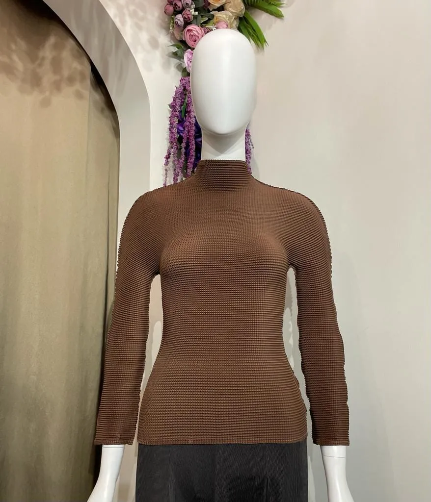 Celeste Long Sleeve Pleated Top