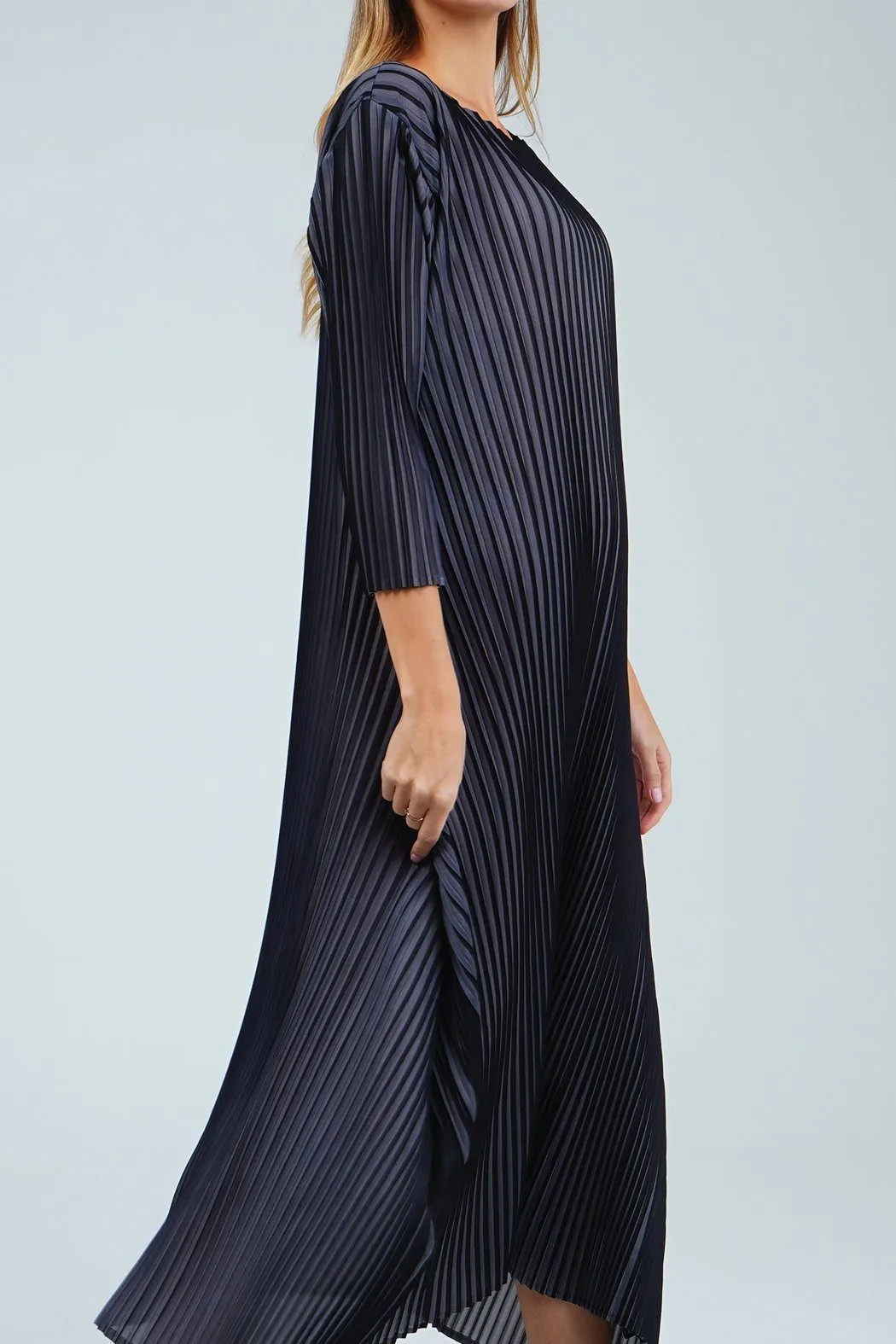 Diega Striped Print Pleated Dress