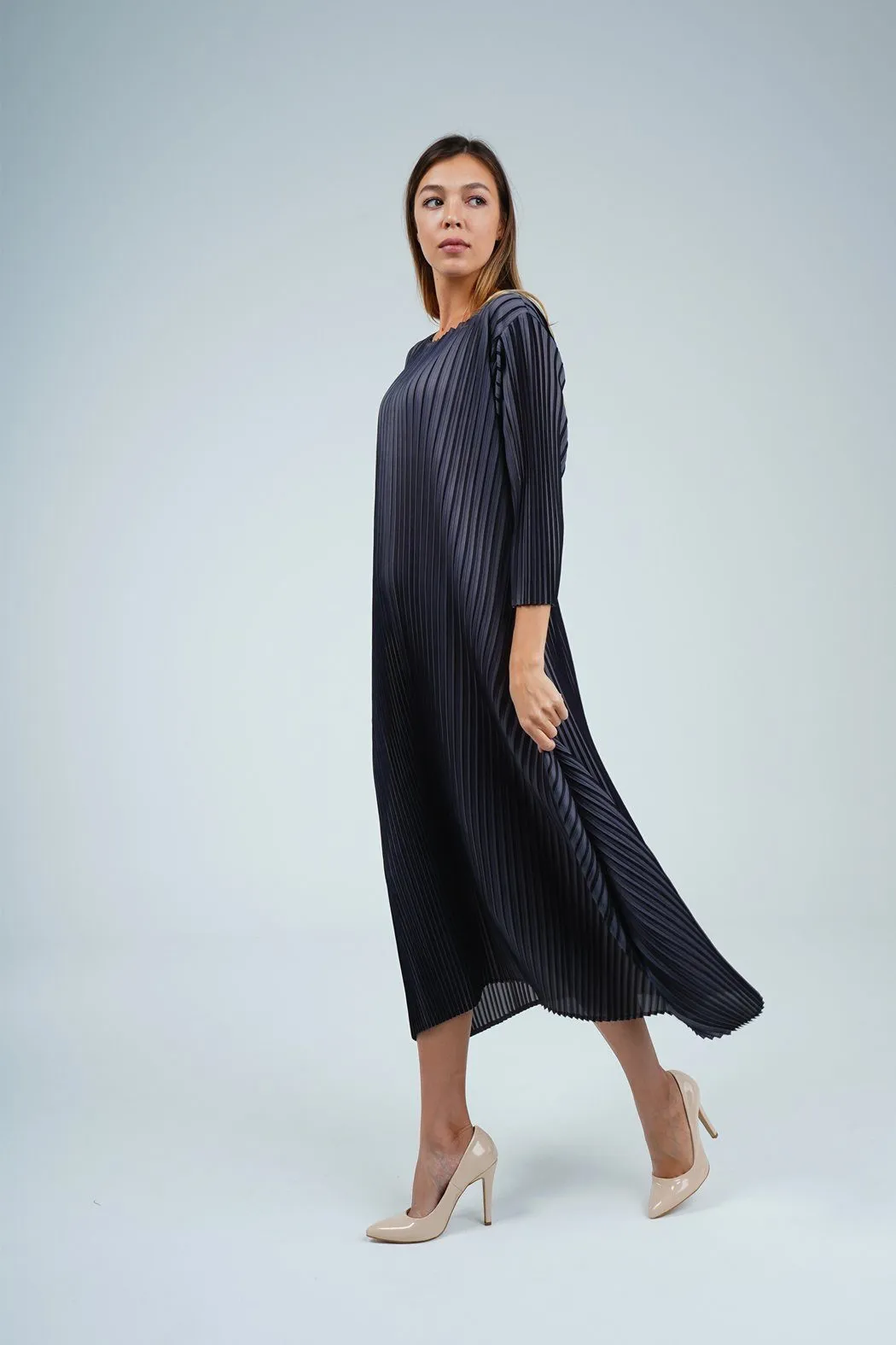 Diega Striped Print Pleated Dress