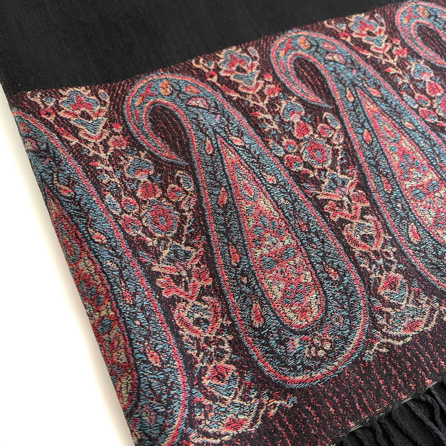 PAISLEY PRINT BLACK LIGHTWEIGHT PASHMINA SHAWL SCARF