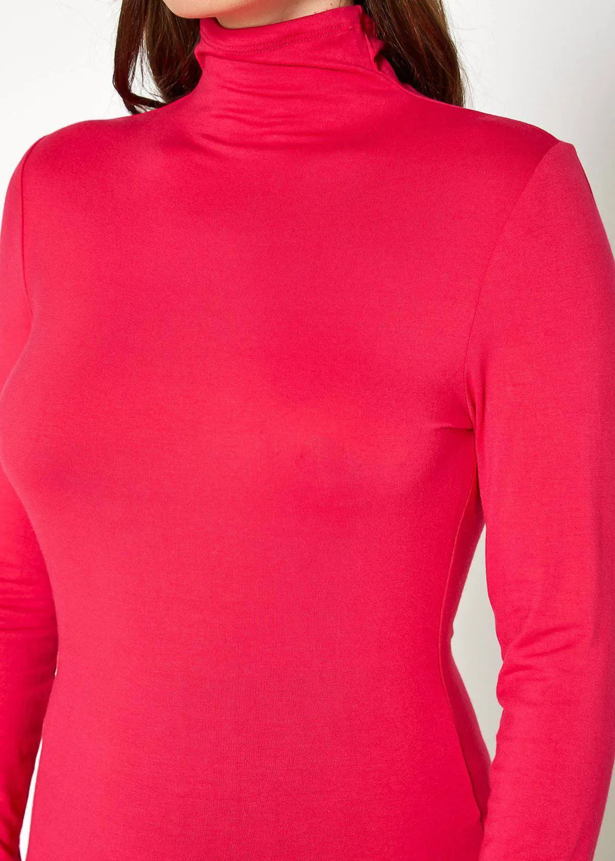 Women's Long Sleeve Turtle Neck Fitted Top